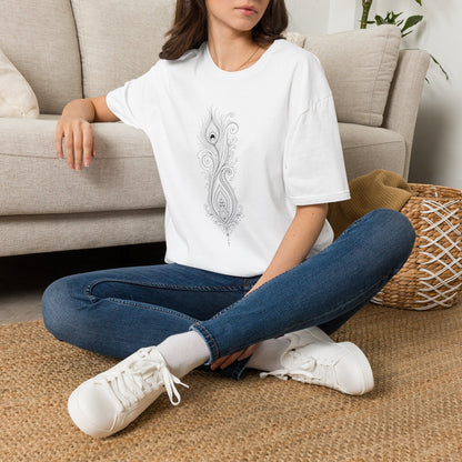 Peacock Feather Line Art Tee — Minimal Boho Graphic T-Shirt
