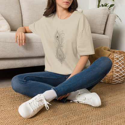 Peacock Feather Line Art Tee — Minimal Boho Graphic T-Shirt